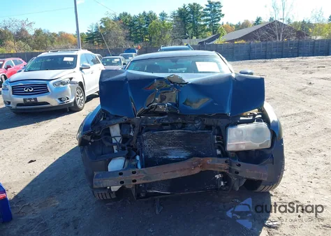 2009 Chrysler 300 Touring/Signature Series/Executive Series z USA, uszkodzony, nr VIN 2C3KA53V79H618004